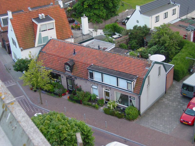 Kruisweg 9 (voor 1942: Kerkplein 16)