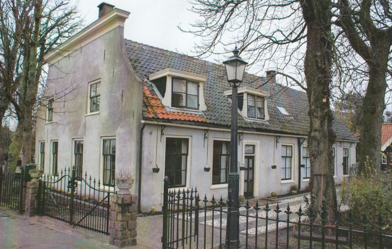 Voorschoterweg 73 - boerderij (voor 1 juli 1973: Valkenburgseweg 76) 