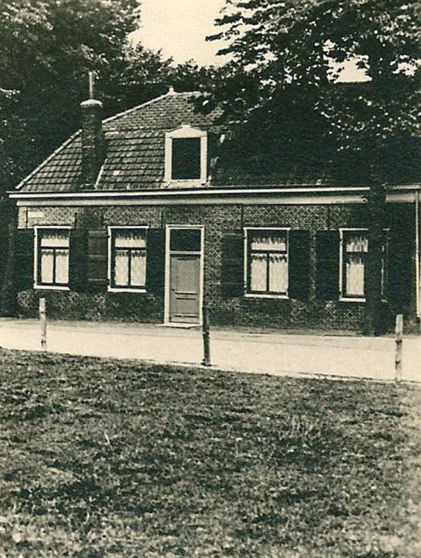 Castelweg 1 (gesloopt) - Kerkplein 1 (voor 1941) 