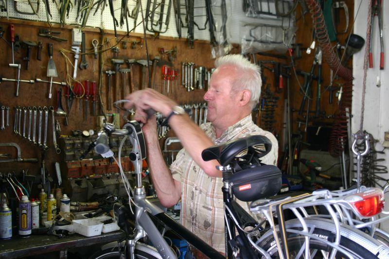 Rijwielen, J. van den Berg