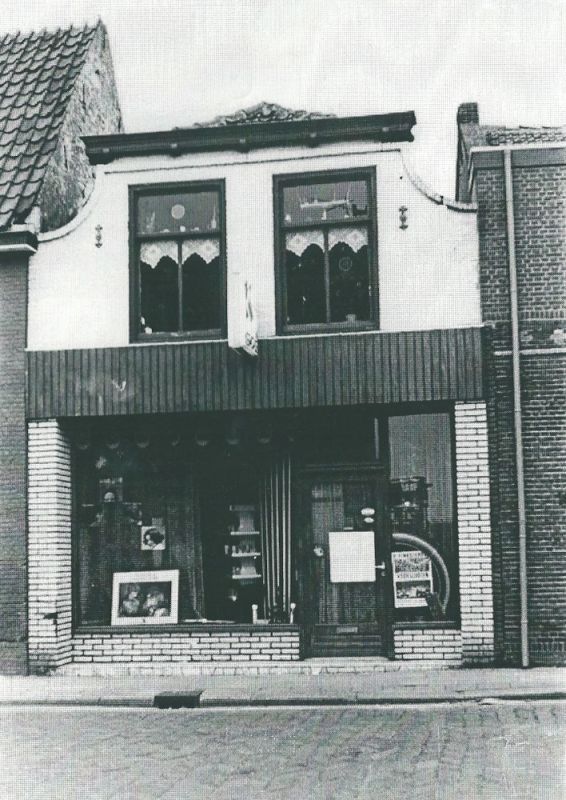 Hoofdstraat 12 (voor 1942: Valkenburgerweg 48) woning/winkel