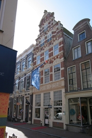 Woonhuis met winkel  Leeuwarden